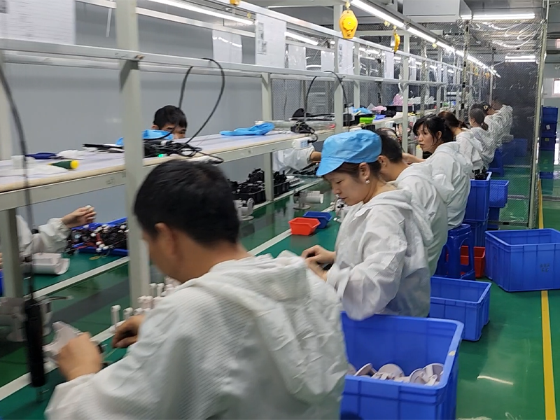 TOPLEO Factory Team & Production Floor