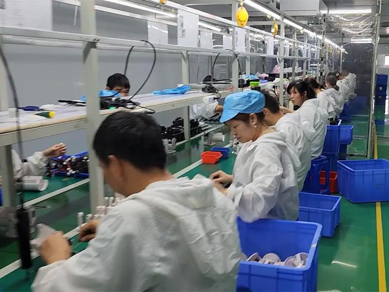Topleo factory team and production facility in Shenzhen China